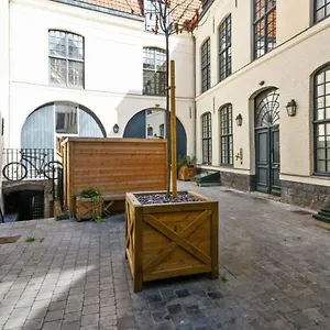 De La Bassa - Welkeys Appartement
